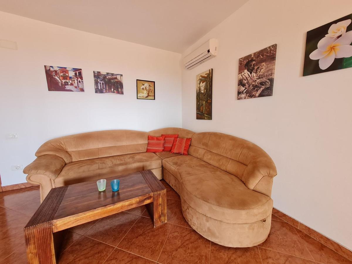 Belle Oasis Apartment Novi Vinodolski Bagian luar foto