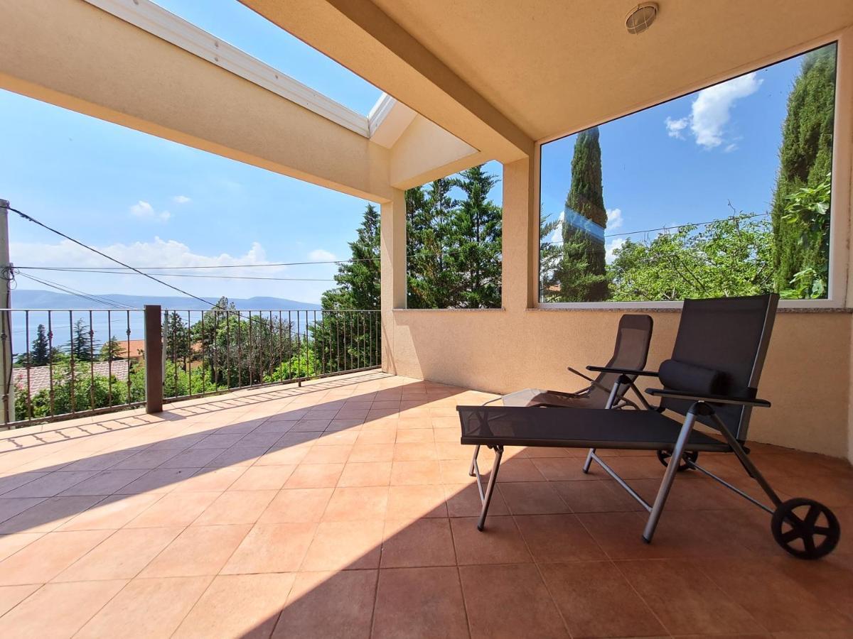 Belle Oasis Apartment Novi Vinodolski Bagian luar foto