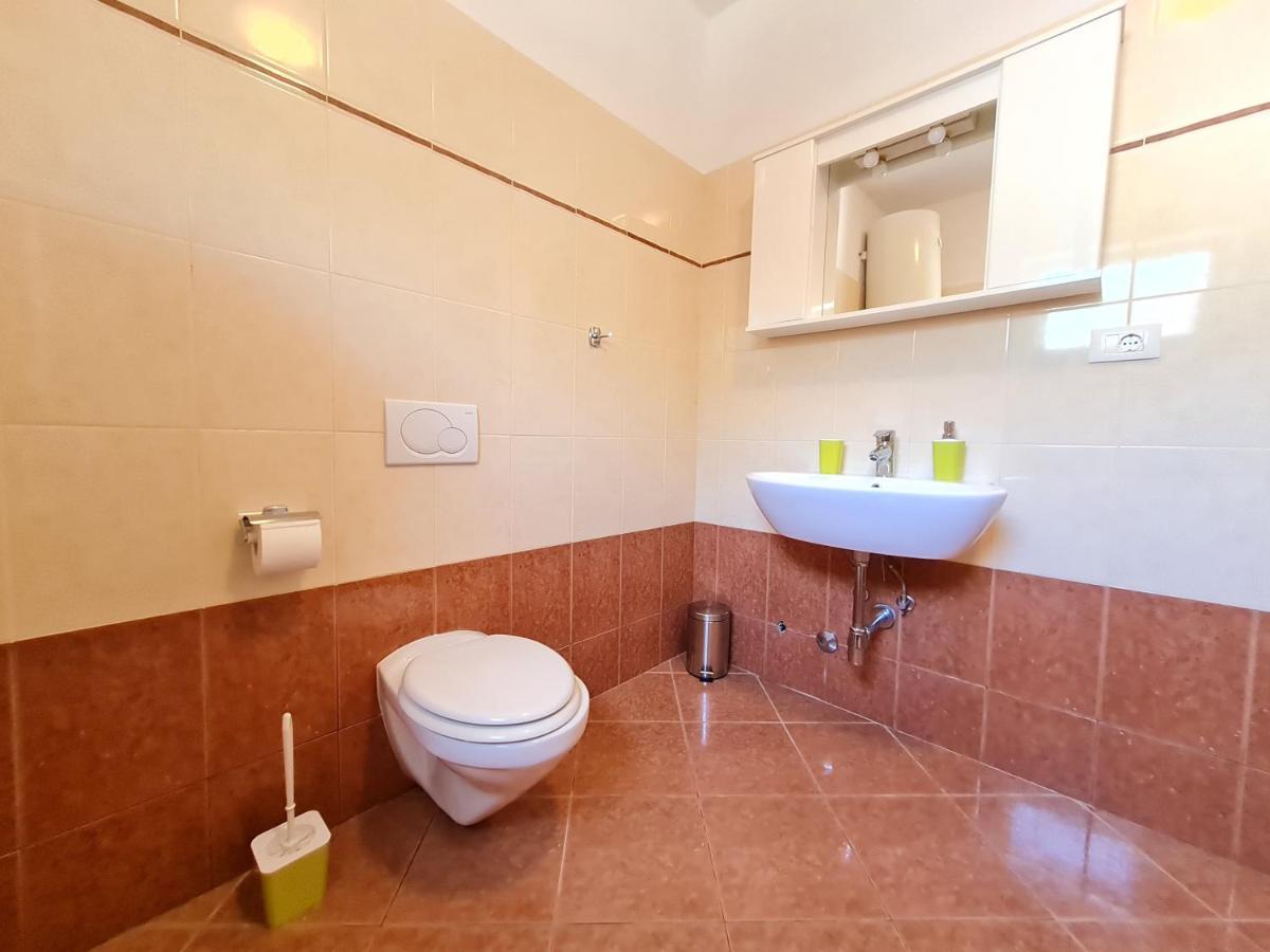 Belle Oasis Apartment Novi Vinodolski Bagian luar foto