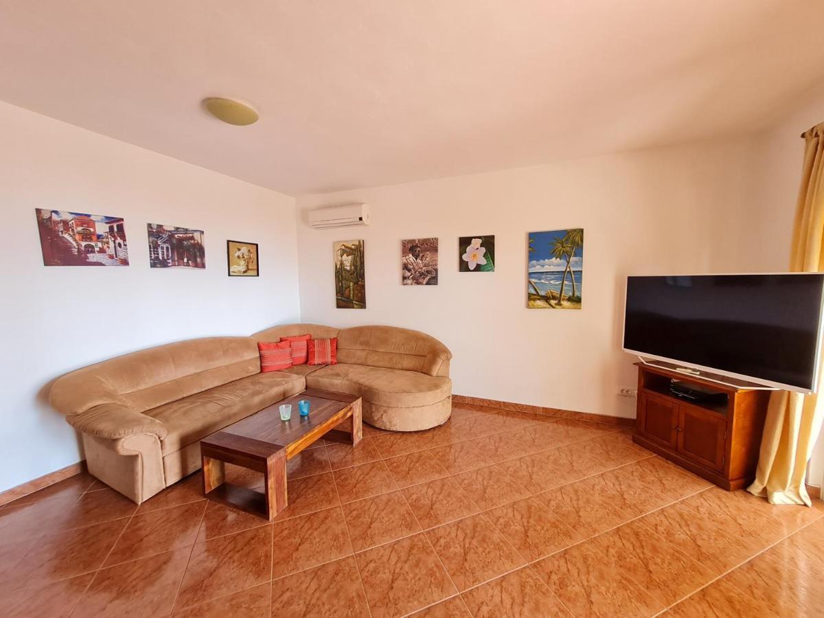 Belle Oasis Apartment Novi Vinodolski Bagian luar foto